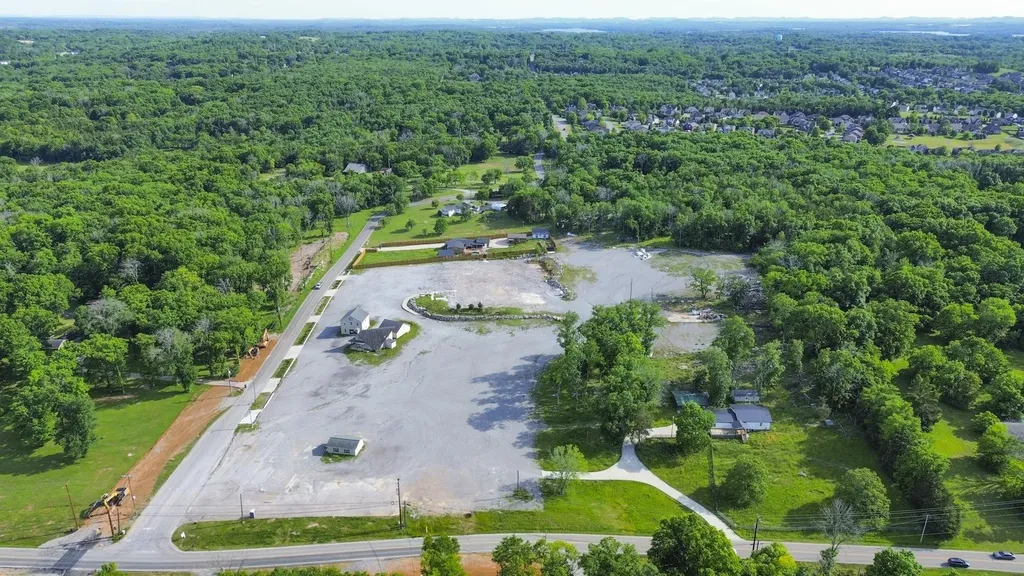 2060 Old Lebanon Dirt Road Mount Juliet TN 37122