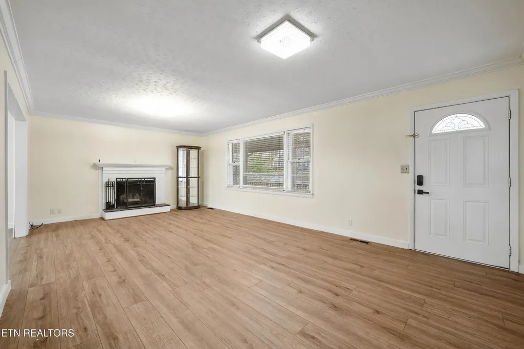 4621 Royalview Road Knoxville TN 37921