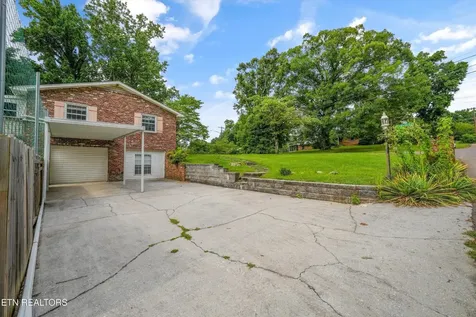 4621 Royalview Road Knoxville TN 37921
