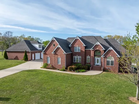 2237 Richard Garrett Christiana TN 37037