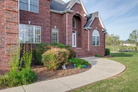 2237 Richard Garrett Christiana TN 37037