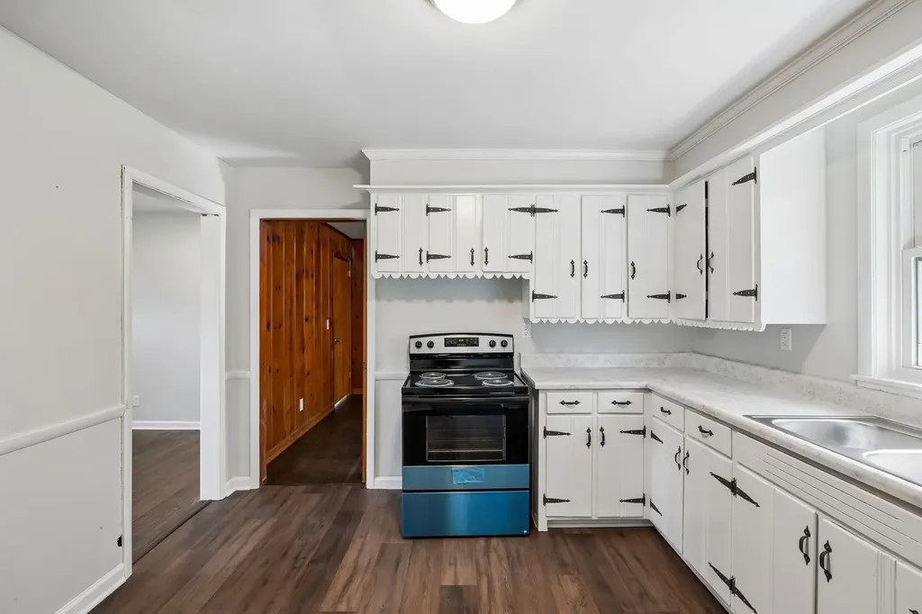 1003 Twin Creek Road Charlotte TN 37036