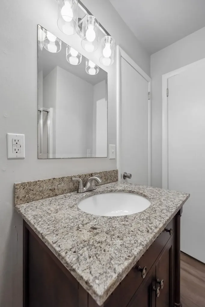 1003 Twin Creek Road Charlotte TN 37036