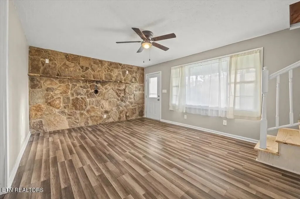 518 Flatt Spur Road Jamestown TN 38556