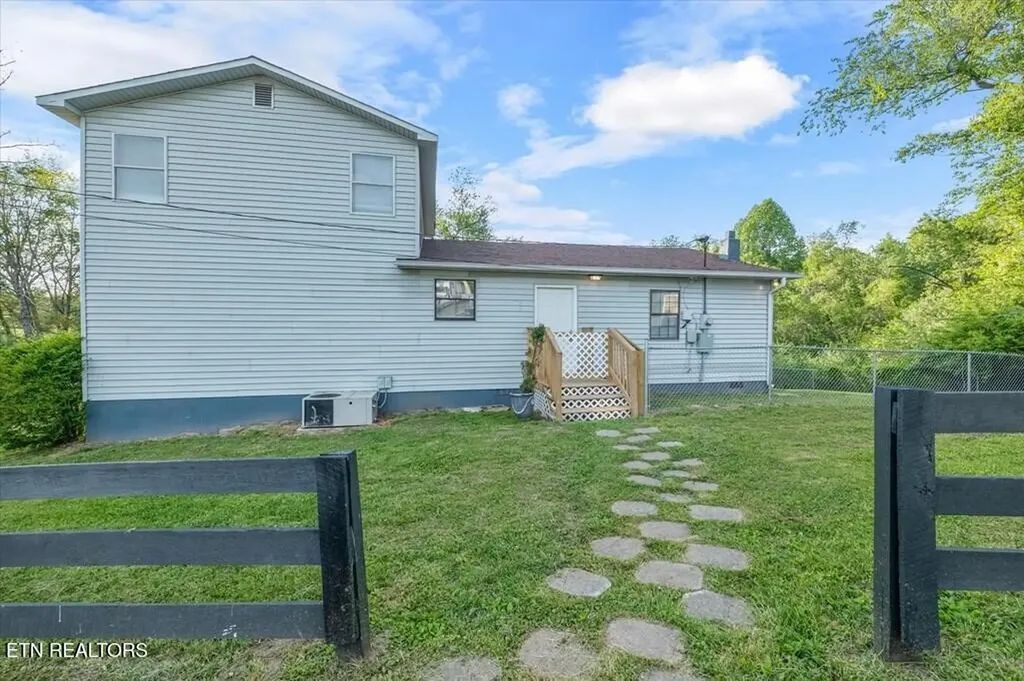 518 Flatt Spur Road Jamestown TN 38556
