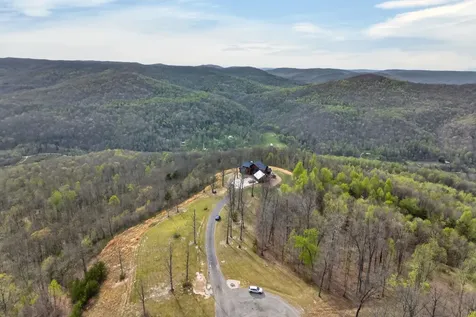 751 Bear Knob Lane Crawford TN 38554