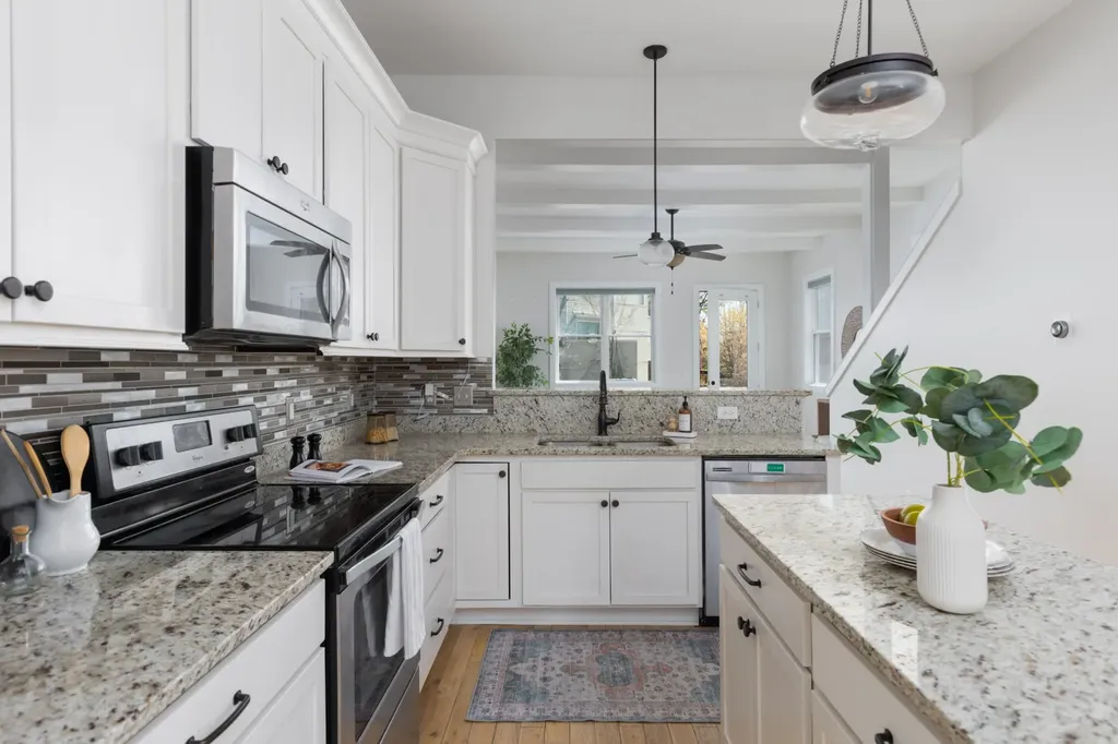 2013 Beech Avenue Nashville TN 37204