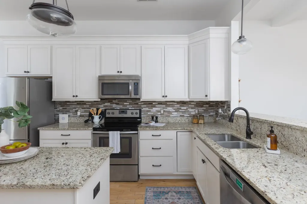 2013 Beech Avenue Nashville TN 37204