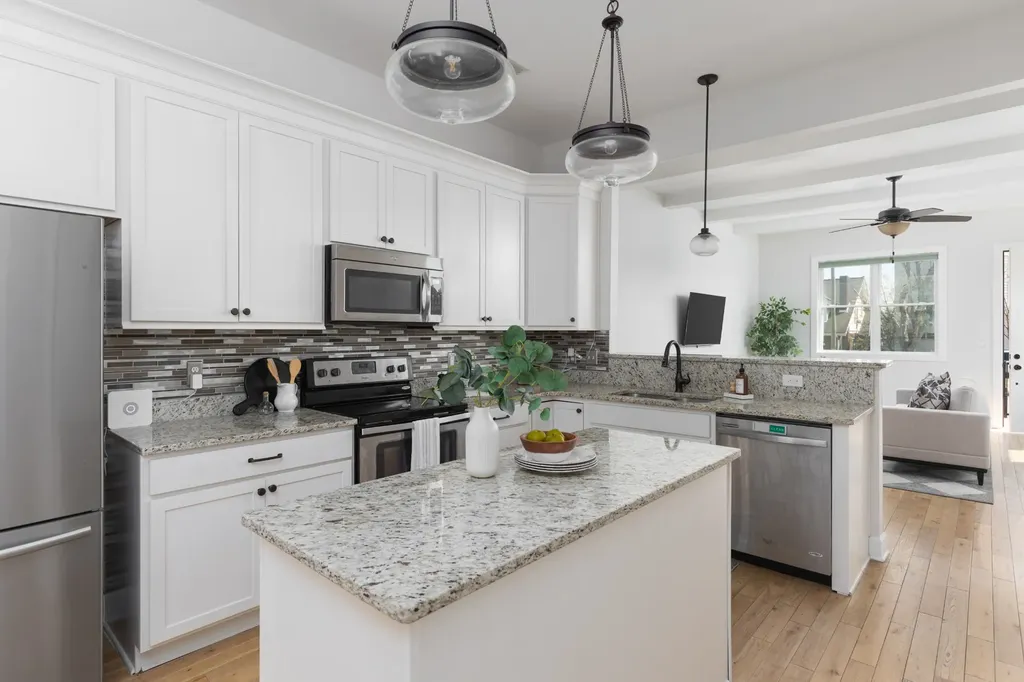 2013 Beech Avenue Nashville TN 37204