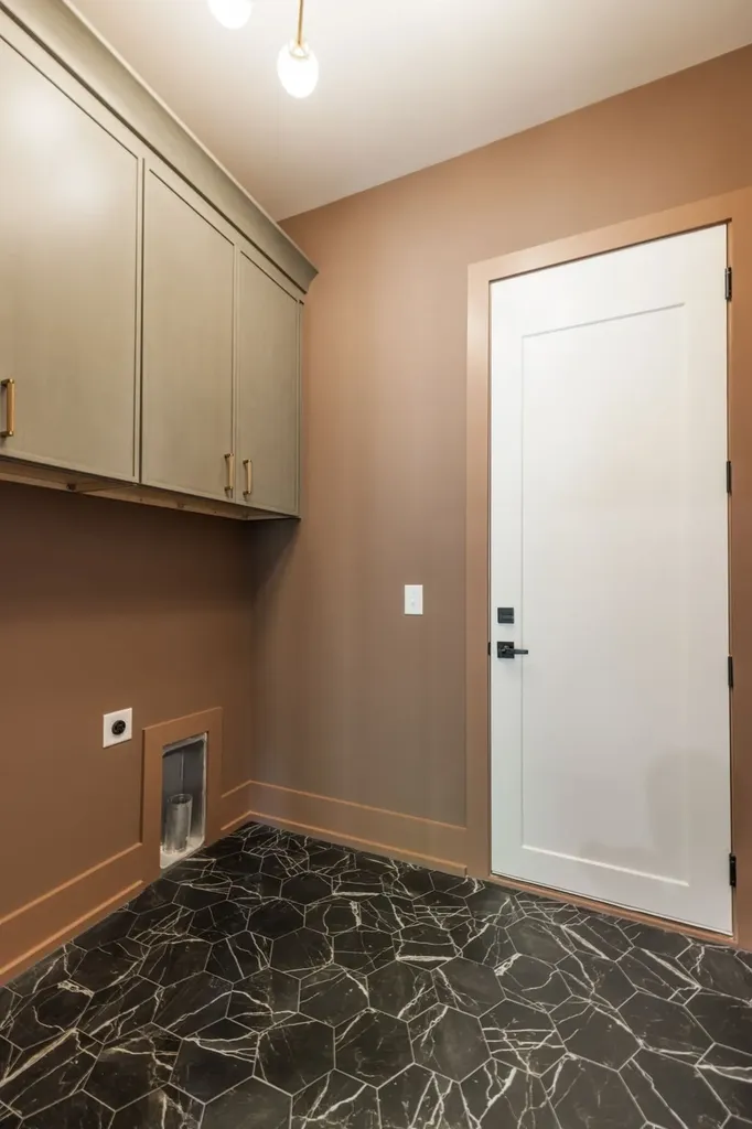 644 W Green Lane Nashville TN 37207