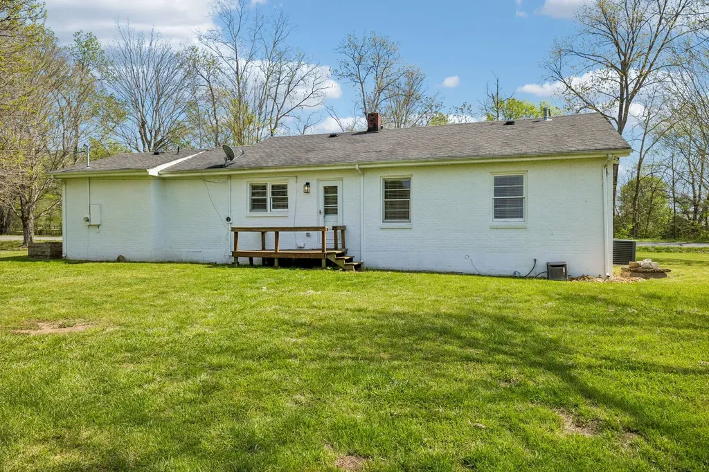 570 Piney Road, W Dickson TN 37055