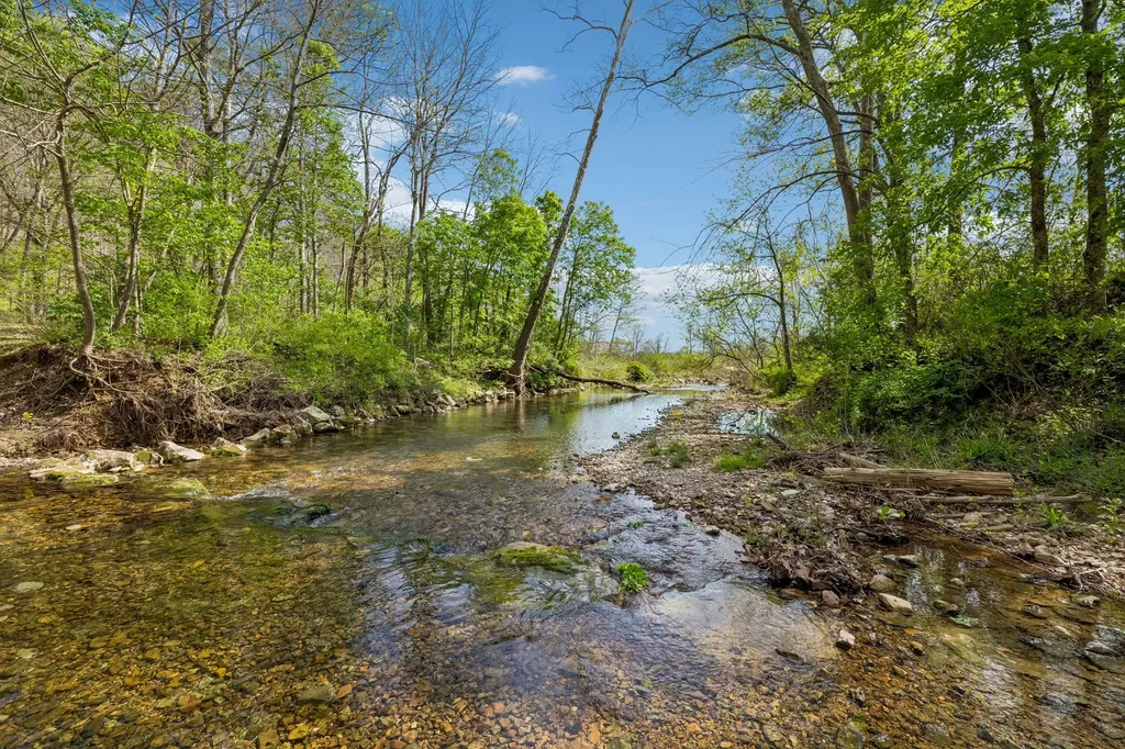 570 Piney Road, W Dickson TN 37055