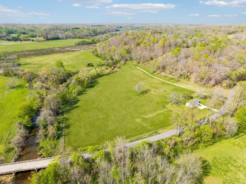 570 Piney Road, W Dickson TN 37055