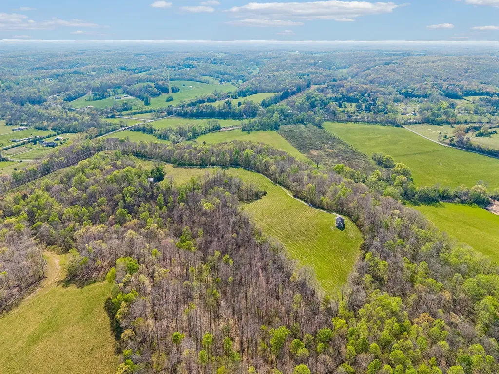 570 Piney Road, W Dickson TN 37055