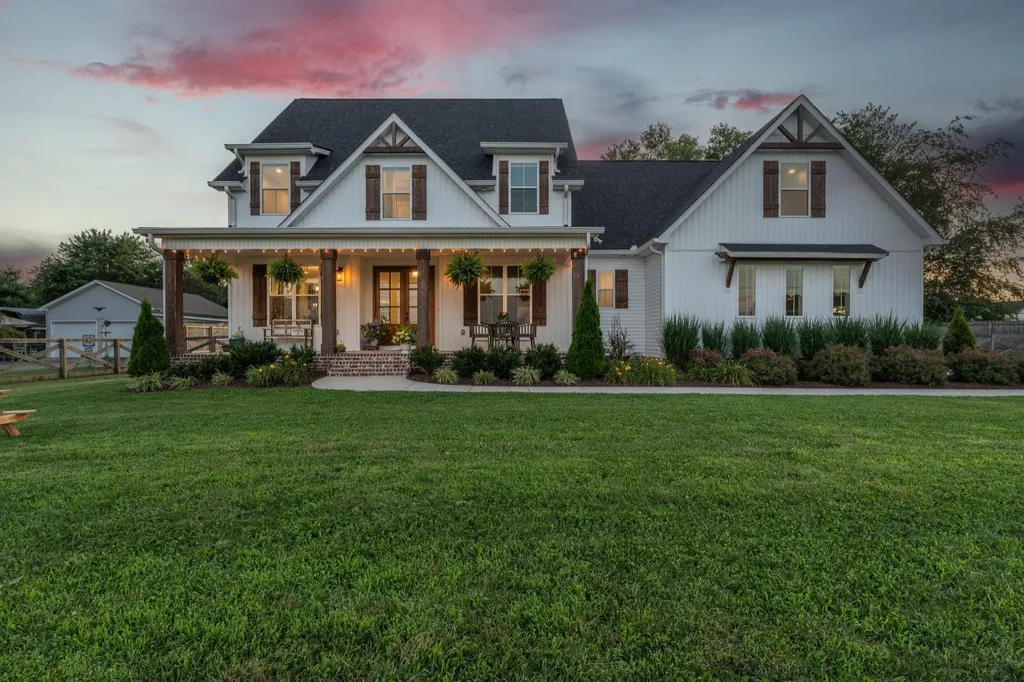 5228 Cross Plains Road White House TN 37188