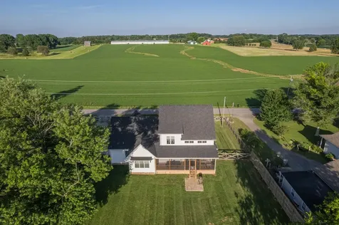 5228 Cross Plains Road White House TN 37188