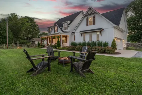 5228 Cross Plains Road White House TN 37188