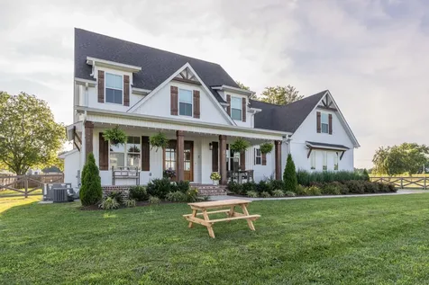 5228 Cross Plains Road White House TN 37188
