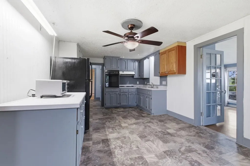 2495 Highway 52, E Portland TN 37148
