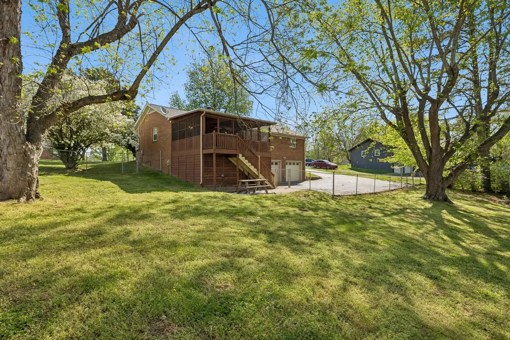 604 Blue Ridge Drive Columbia TN 38401