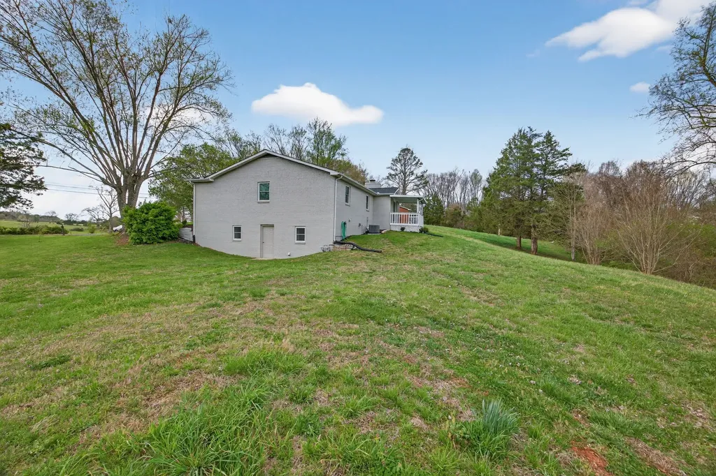 3766 Old Bridge Road Cookeville TN 38506