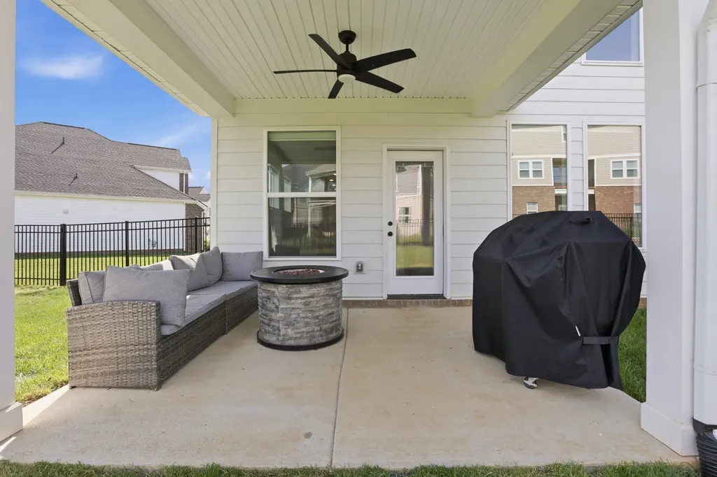514 Stinson Court White House TN 37188