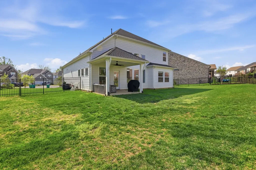 514 Stinson Court White House TN 37188