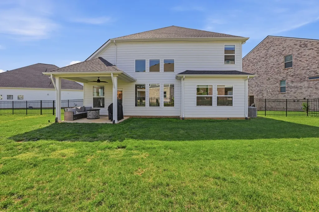 514 Stinson Court White House TN 37188