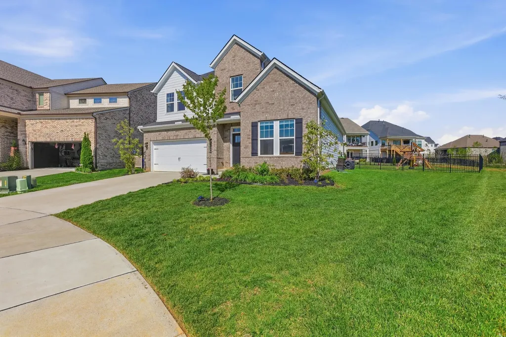 514 Stinson Court White House TN 37188