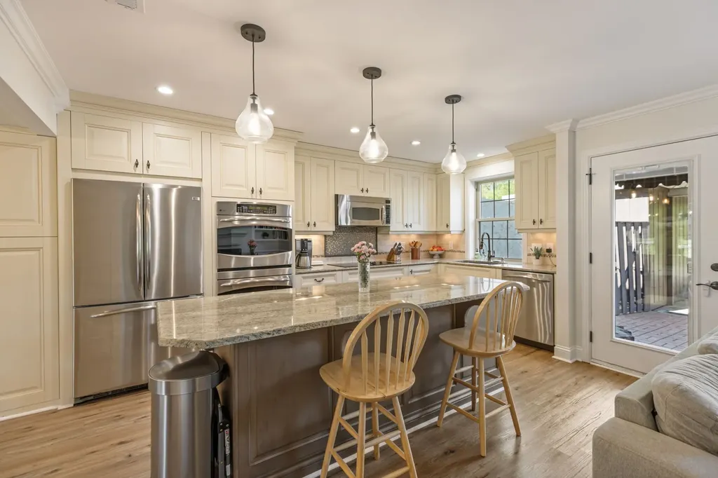 928 Todd Preis Drive Nashville TN 37221