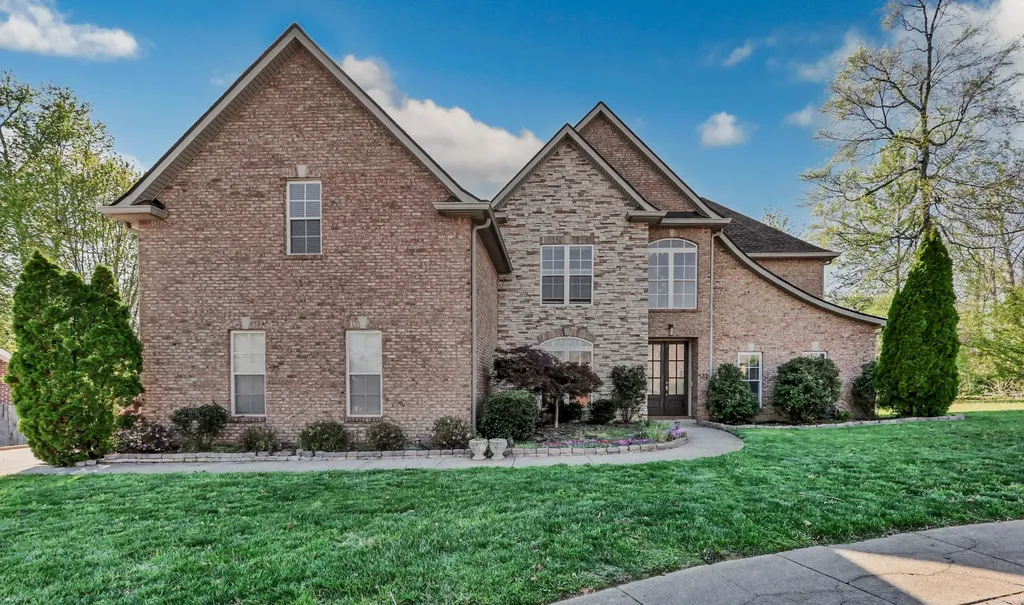 132 Lyme Drive Clarksville TN 37043