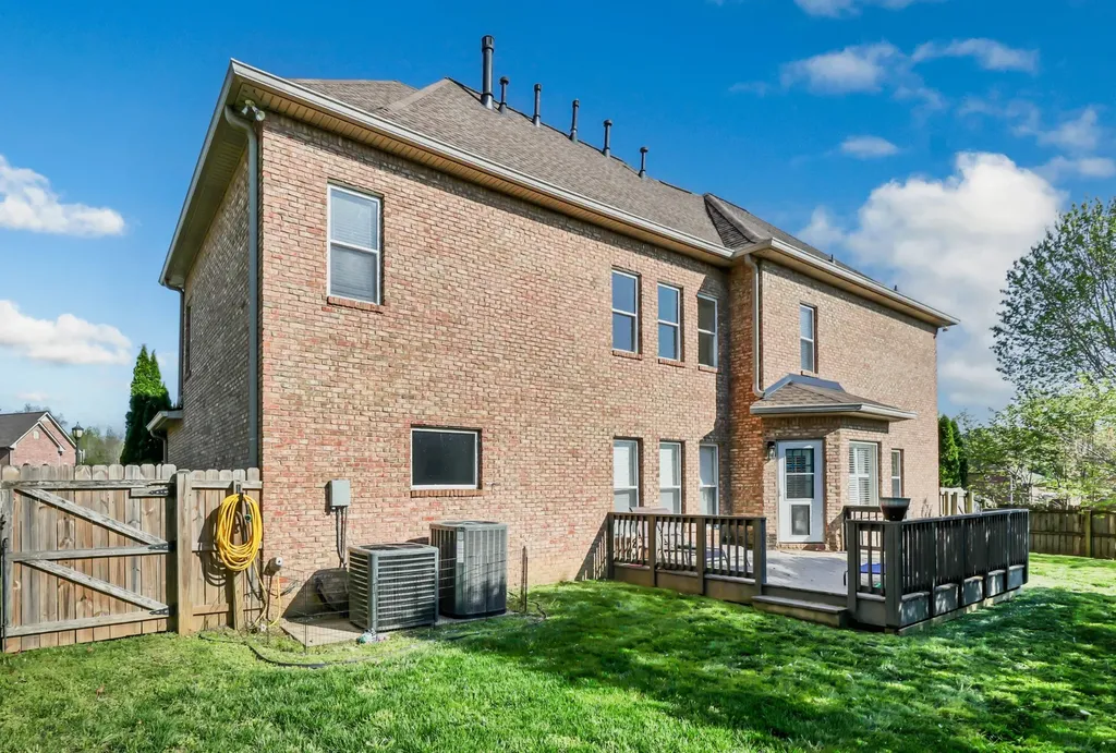 132 Lyme Drive Clarksville TN 37043