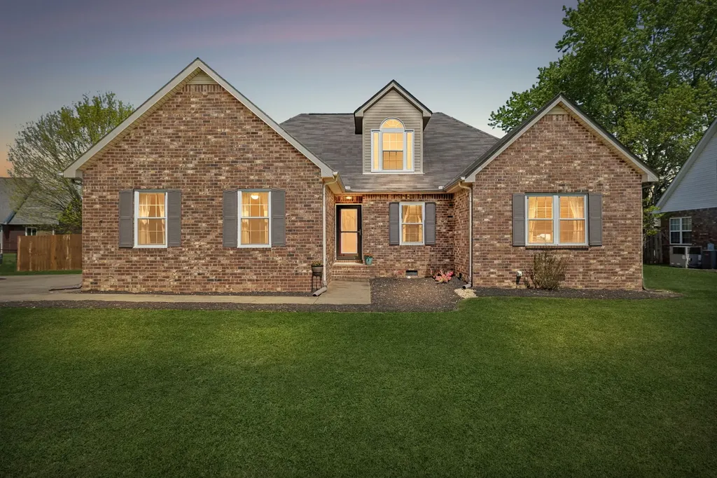 1928 Pennington Drive Murfreesboro TN 37129