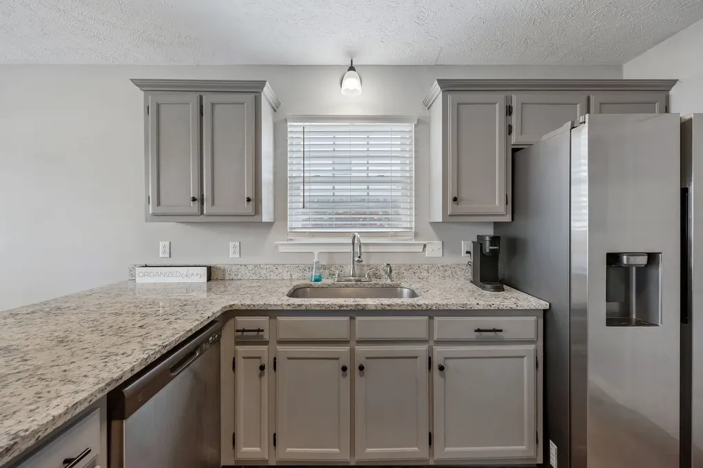 1928 Pennington Drive Murfreesboro TN 37129