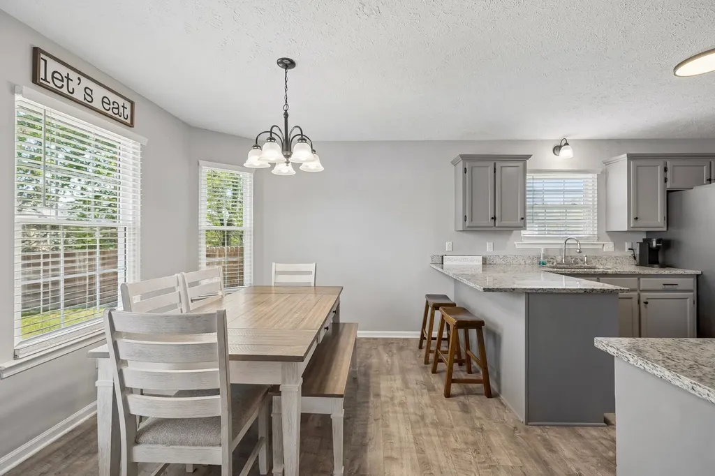 1928 Pennington Drive Murfreesboro TN 37129