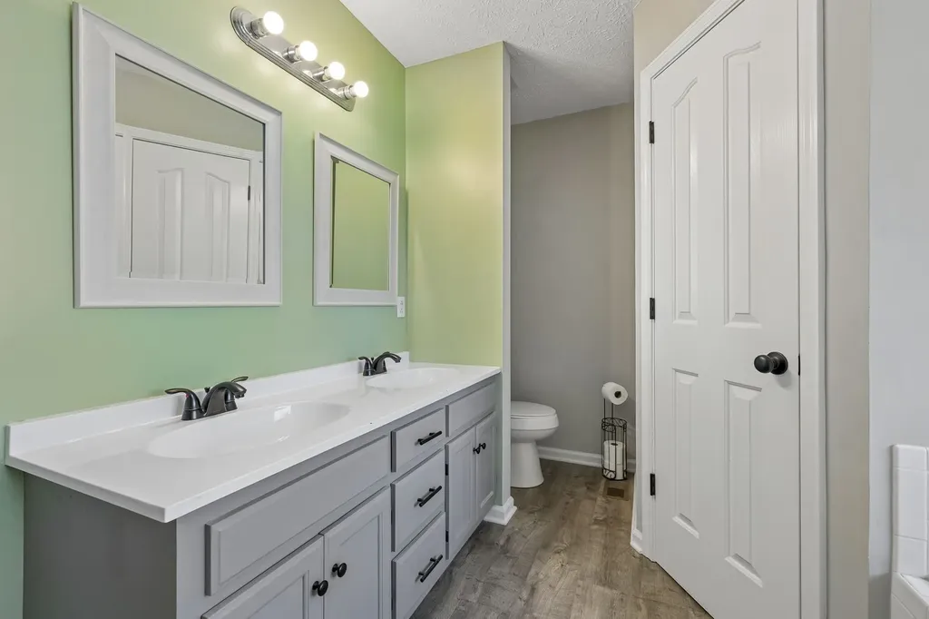 1928 Pennington Drive Murfreesboro TN 37129