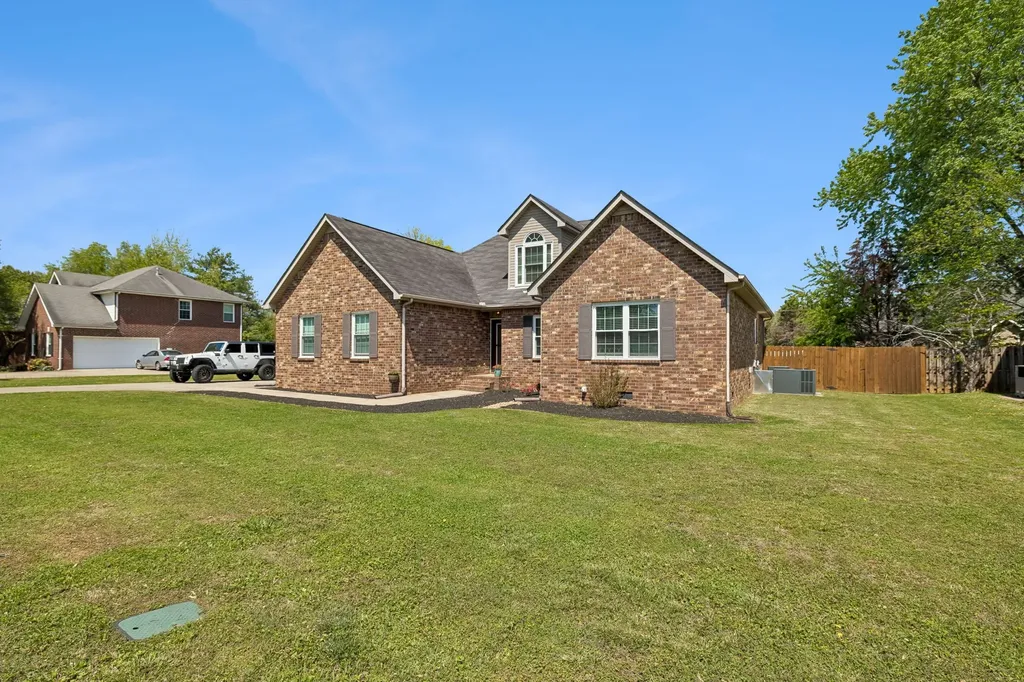 1928 Pennington Drive Murfreesboro TN 37129