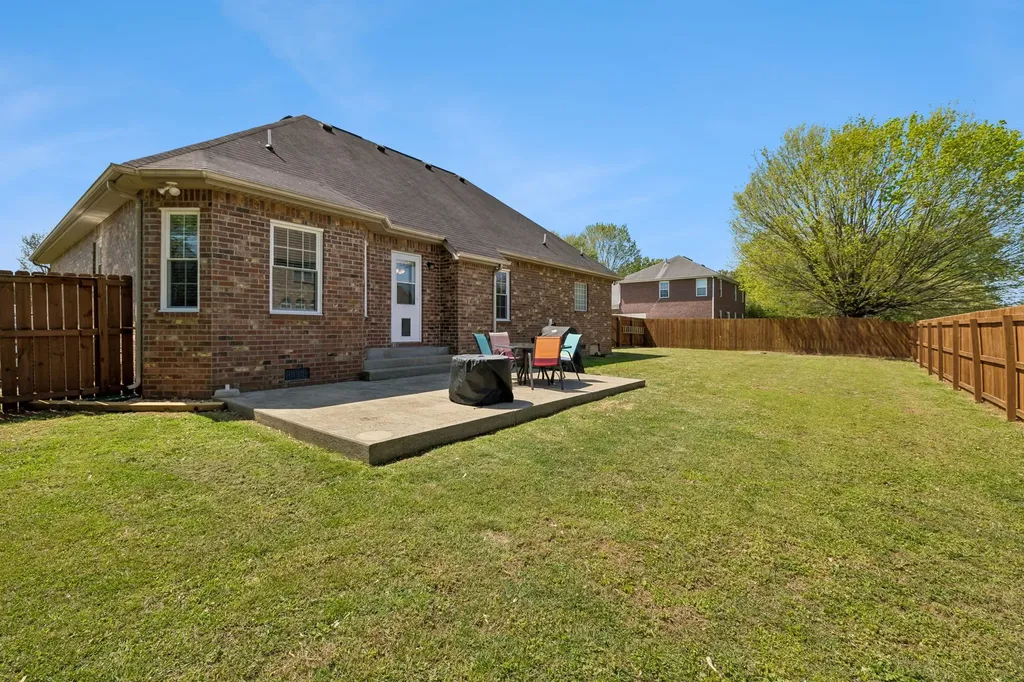 1928 Pennington Drive Murfreesboro TN 37129