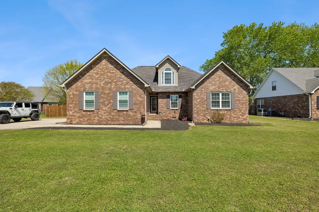 1928 Pennington Drive Murfreesboro TN 37129