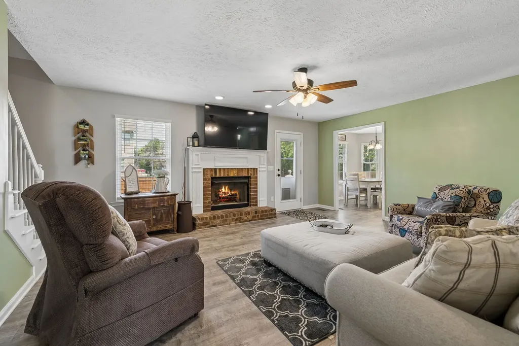 1928 Pennington Drive Murfreesboro TN 37129