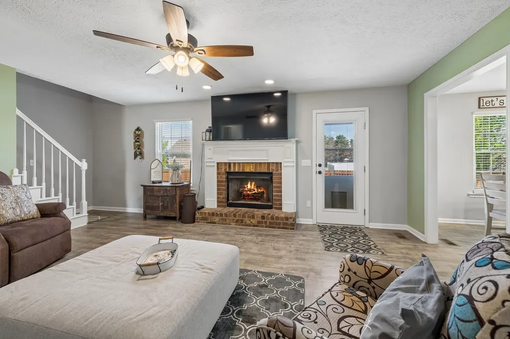 1928 Pennington Drive Murfreesboro TN 37129