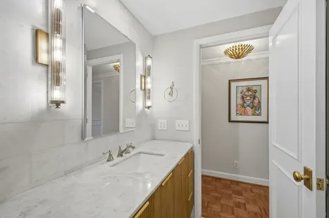 4215 Harding Pike Nashville TN 37205
