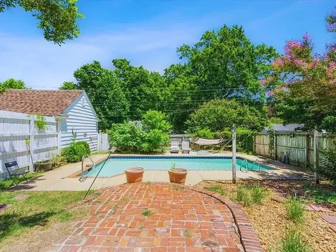 816 Charles Place Memphis TN 38112