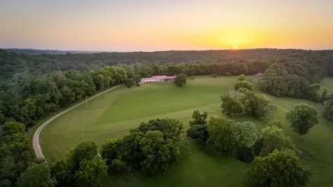 5123 Steam Mill Hollow Road Williamsport TN 38487