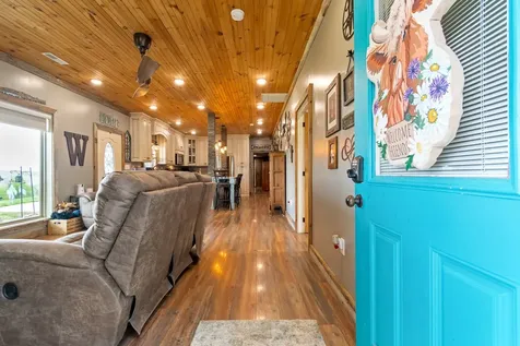 5123 Steam Mill Hollow Road Williamsport TN 38487