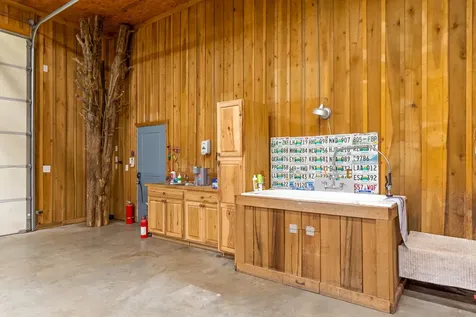 5123 Steam Mill Hollow Road Williamsport TN 38487