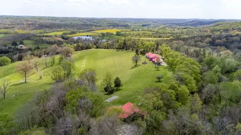 5123 Steam Mill Hollow Road Williamsport TN 38487