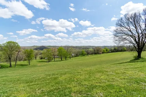 5123 Steam Mill Hollow Road Williamsport TN 38487