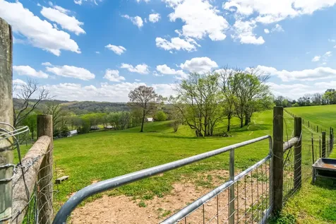 5123 Steam Mill Hollow Road Williamsport TN 38487