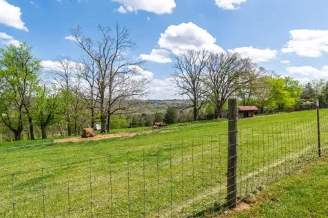 5123 Steam Mill Hollow Road Williamsport TN 38487